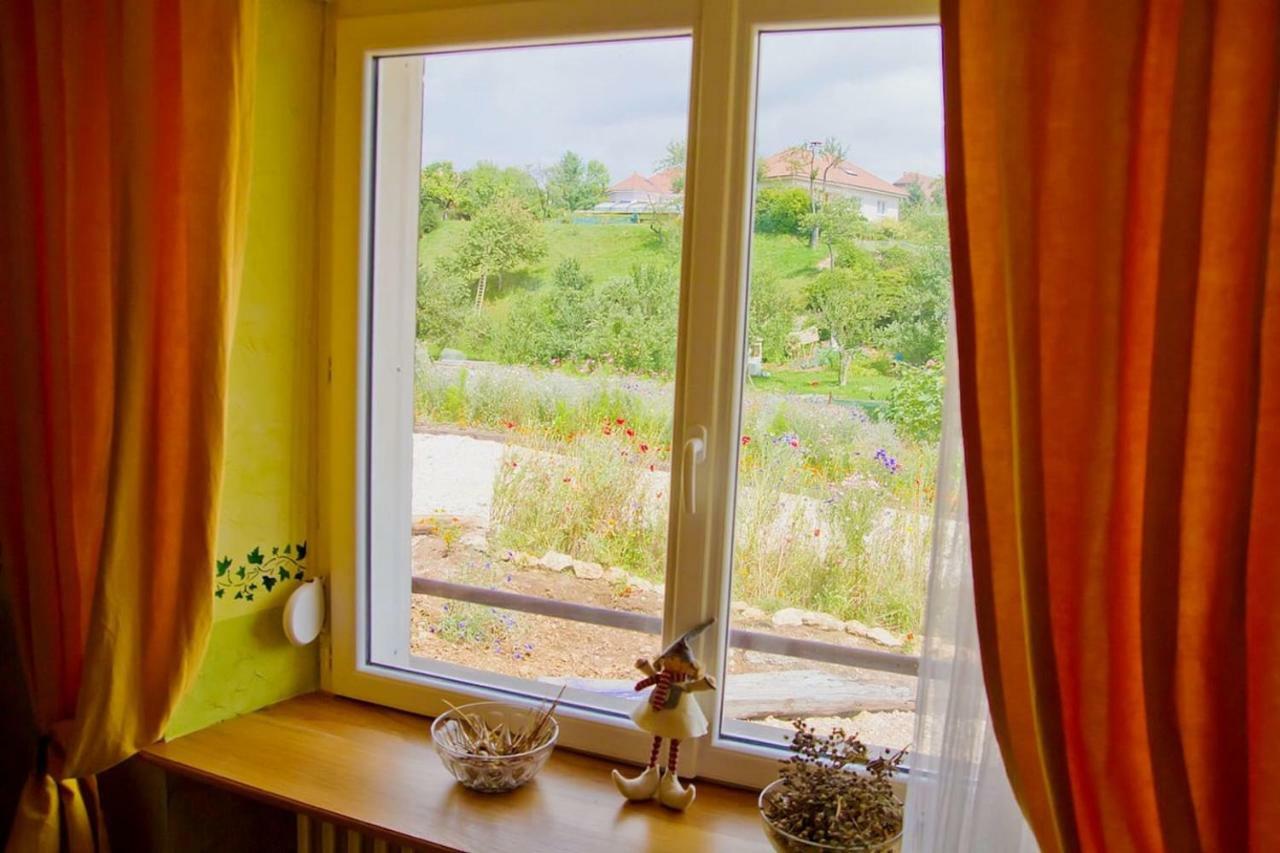 Gîte des Prés de la Douce Essert Exterior foto