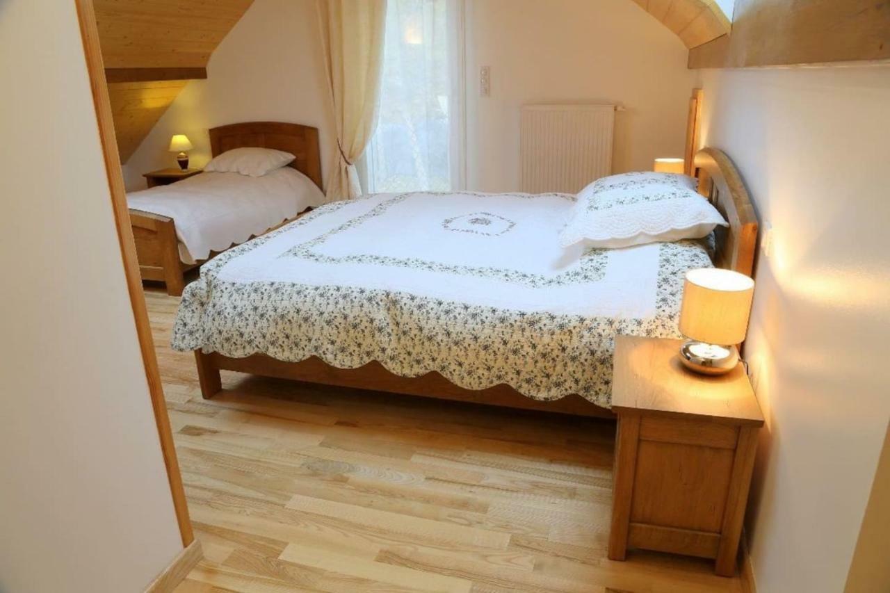 Gîte des Prés de la Douce Essert Exterior foto